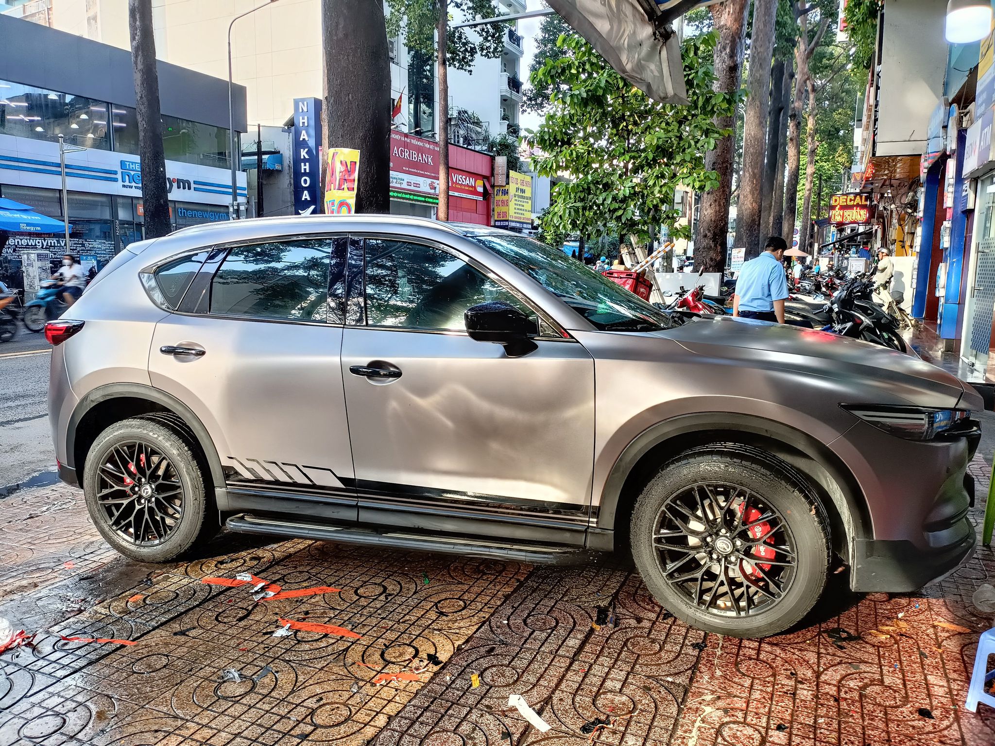 Mazda CX5 Wrap Full xám ánh bạc mờ và lên tem chỉ - wv26