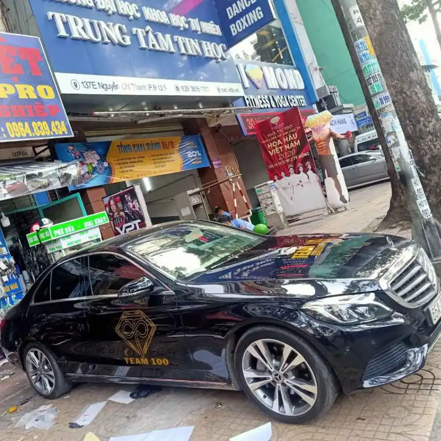 Mercedes C200, Toyota Fortuner  wrap tem logo cty-wv38