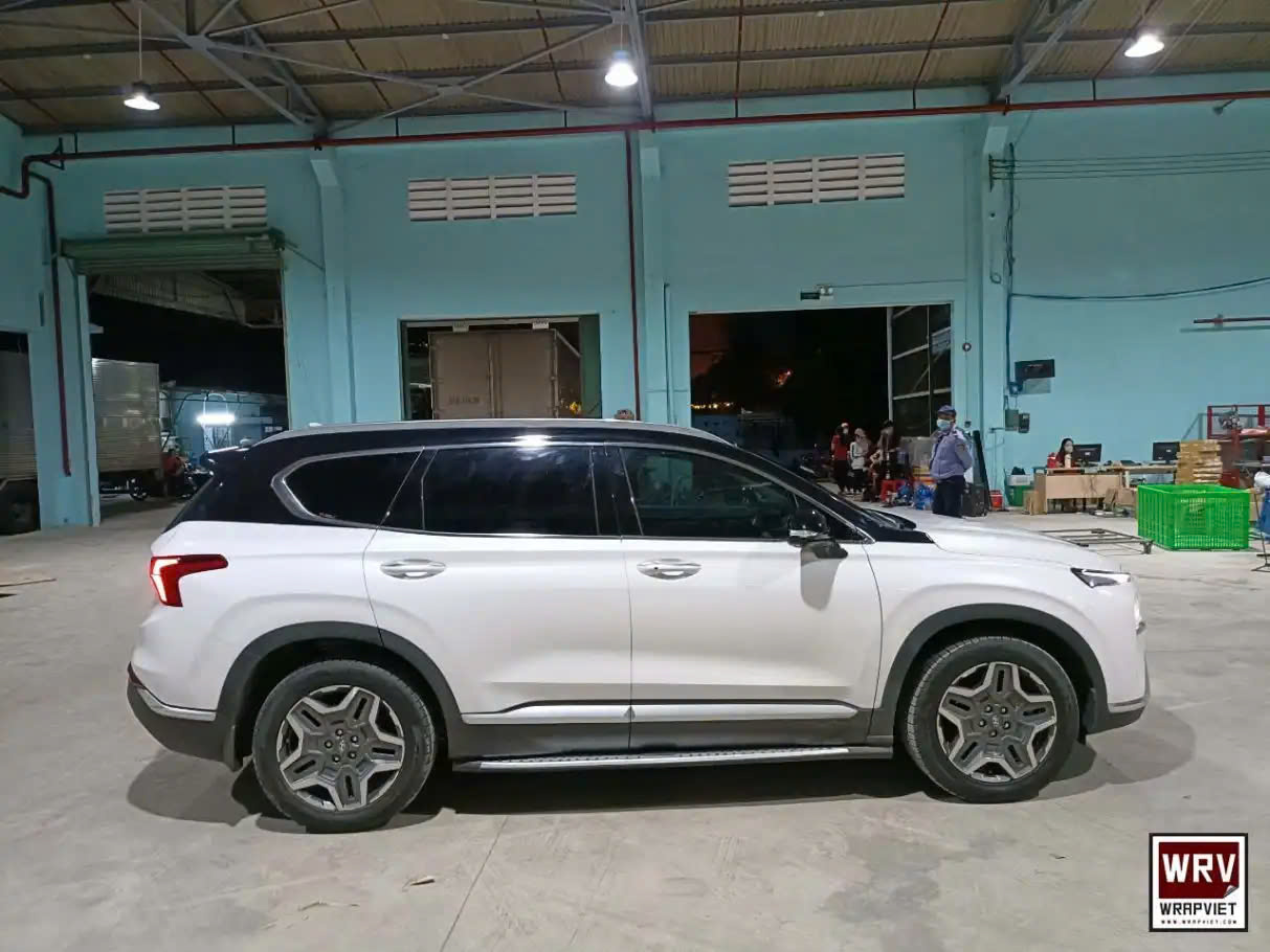 Huyndai Santafe wrap 1/2 trên đen siêu bóng-wv17