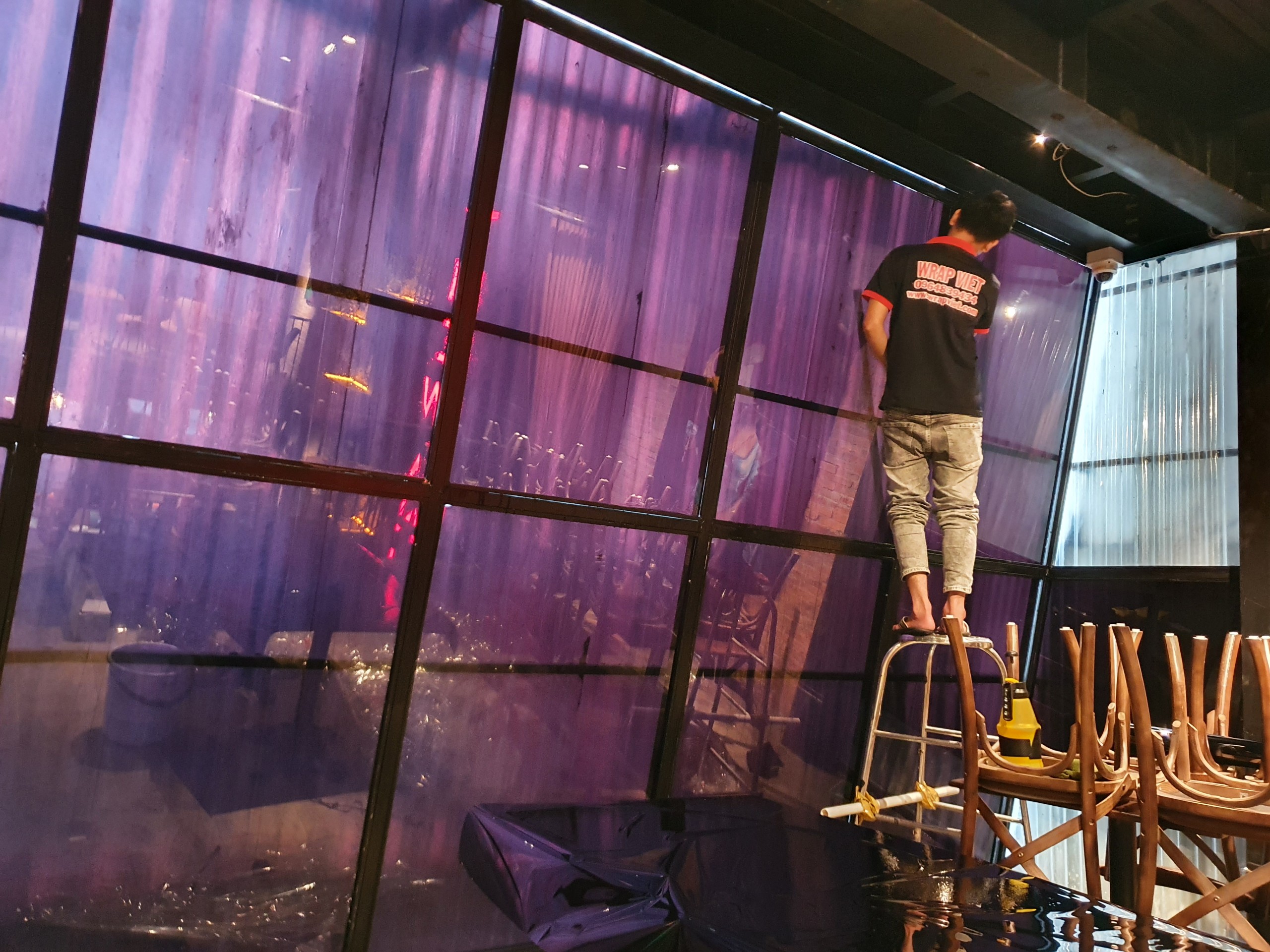 dán cách nhiệt hồng thủy tăng độ mát chống nhìn từ phía ngoài tăng độ sang trọng cho căn nhà của bạn - wv62