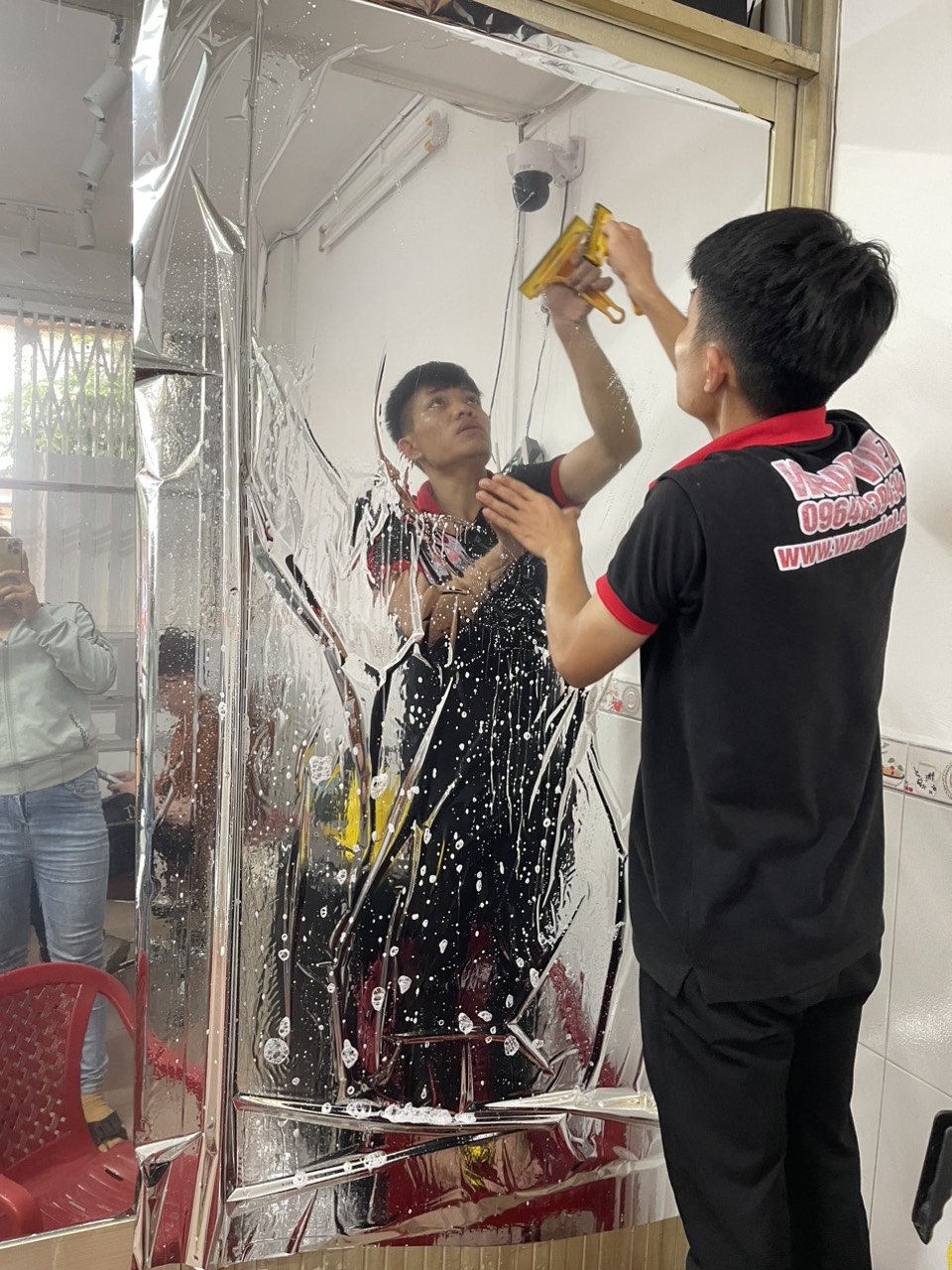 dán kính thủy phản gương công dụng chống nhìn chống tia uv cực cao tăng độ mát-wv66