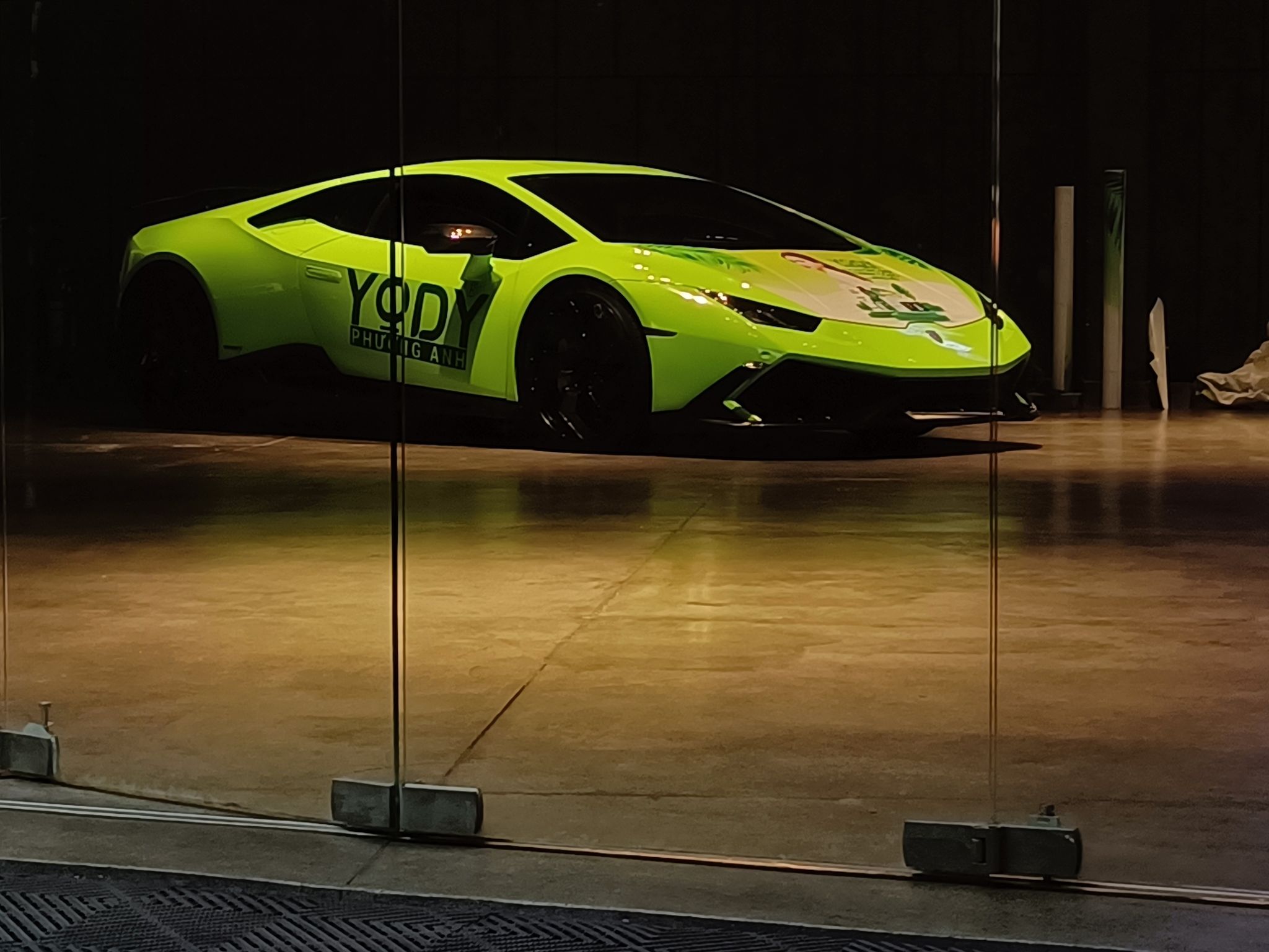lamborghini huracan wrap full màu xanh và dán sự kiện-wv157