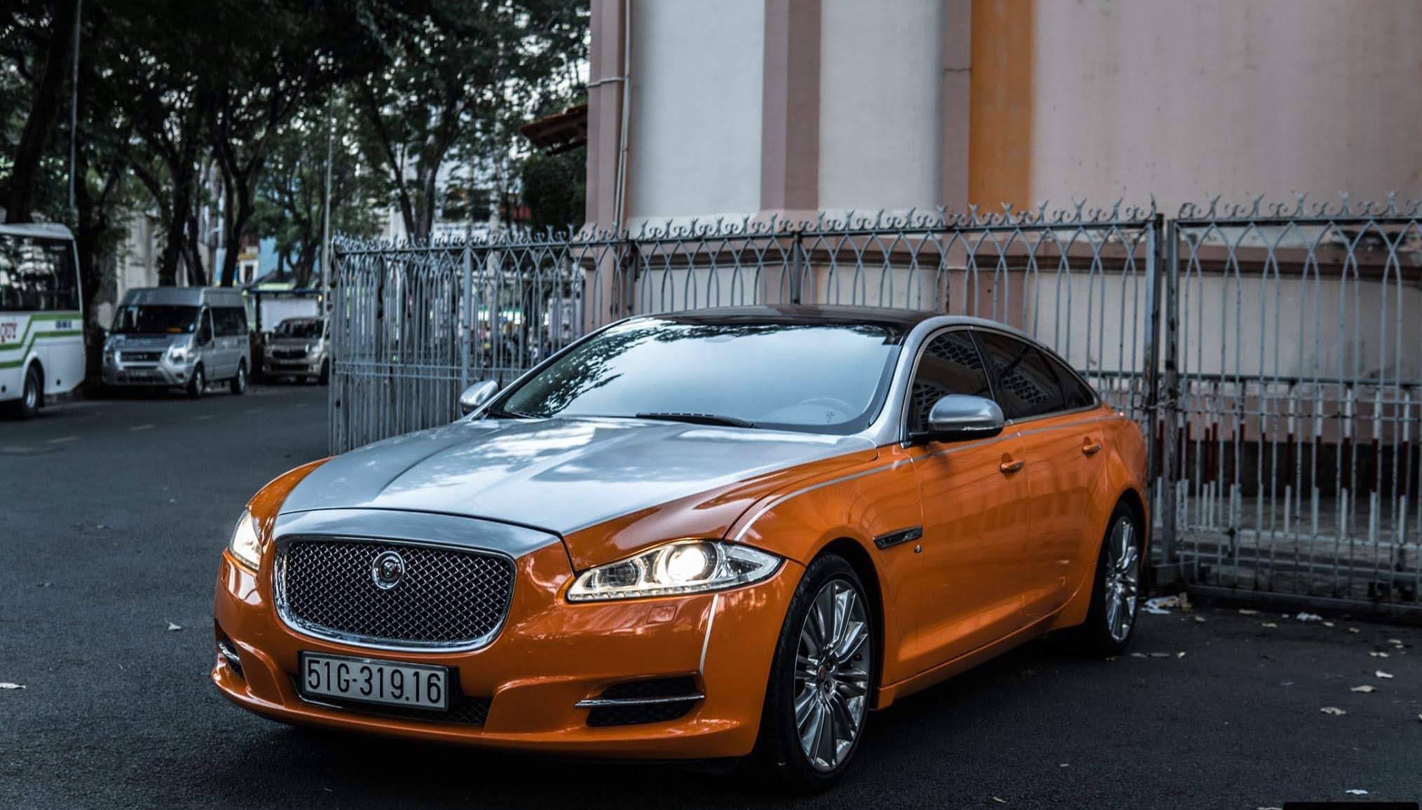 Jaguar XJ wrap cam bóng phối bạc bóng thi công tuongdecal (wrapviet) hiện tại-wv2132