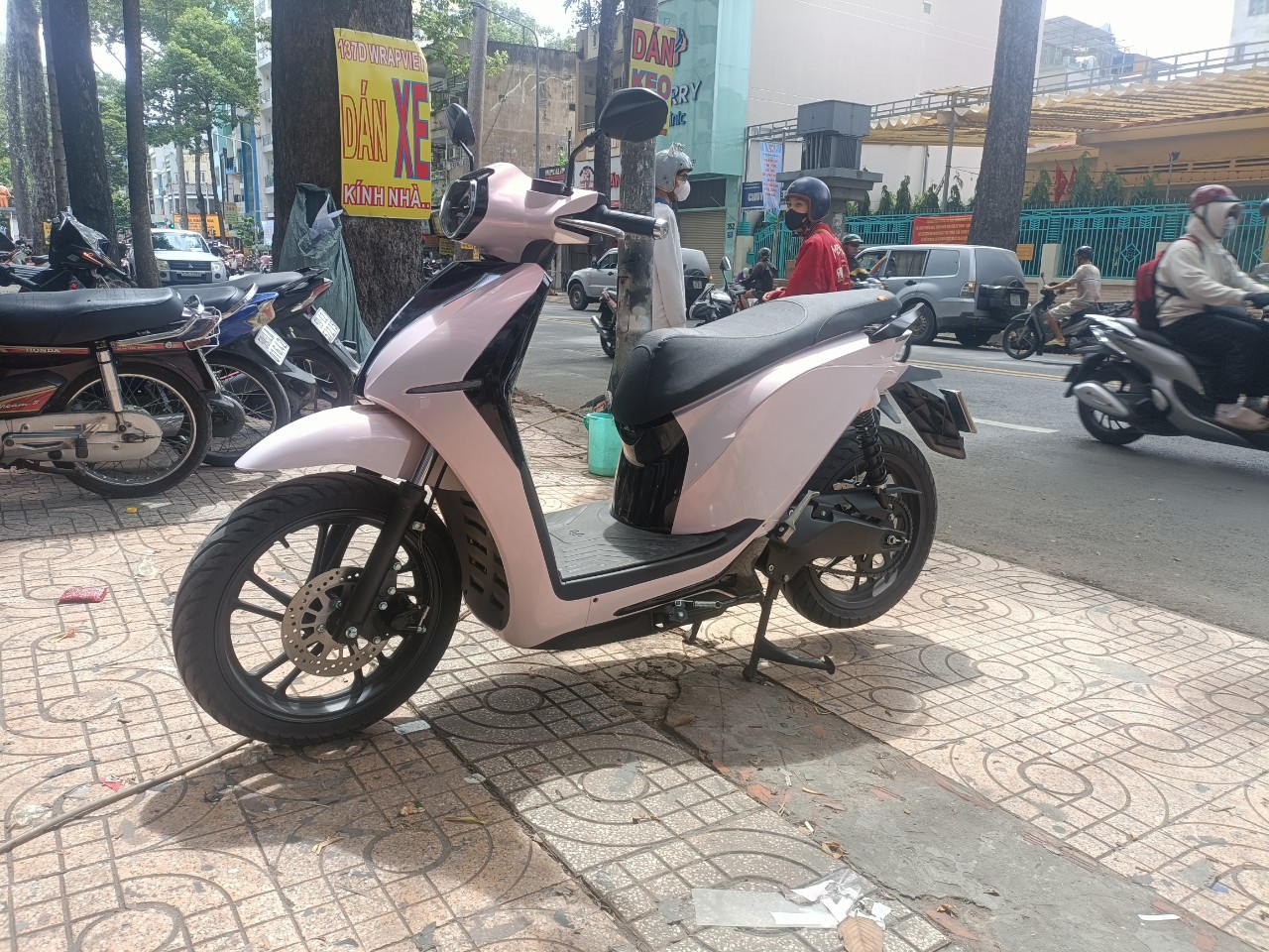Datbike QUANTUM wrap full film hồng phấn nhạt cao cấp - wv134