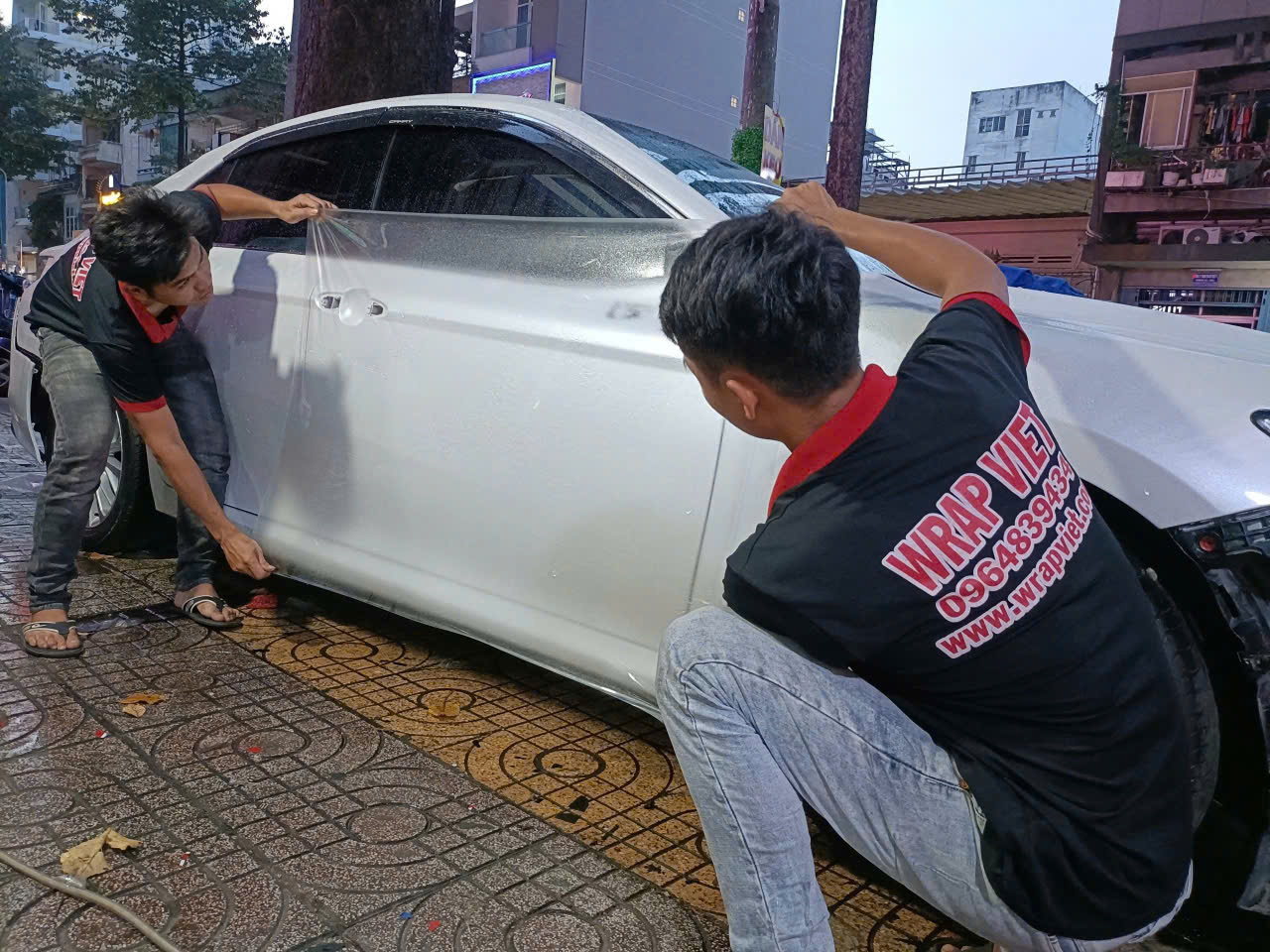 Camry wrap full ppf x cao cấp tăng độ bóng bảo vệ sơn chống trầy xước ( khách hàng cần lưu ý ppf có rất nhiều loại có loại ppf còn rẻ hơn cả keo trong 3 lớp của wrapviet ạ )-wv249