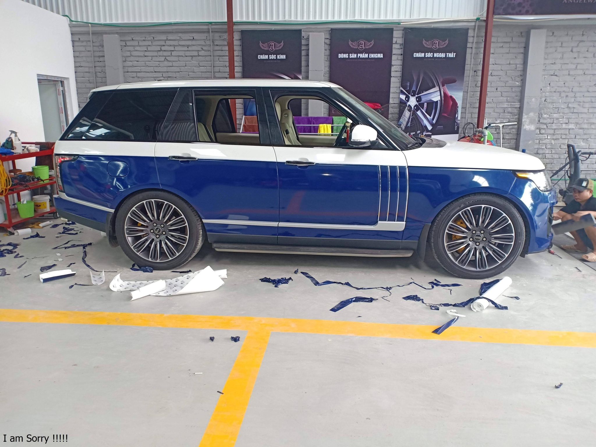 Range Rover sv autobiography wrap maybach theo yêu cầu thi công long biên hà nội-wv258