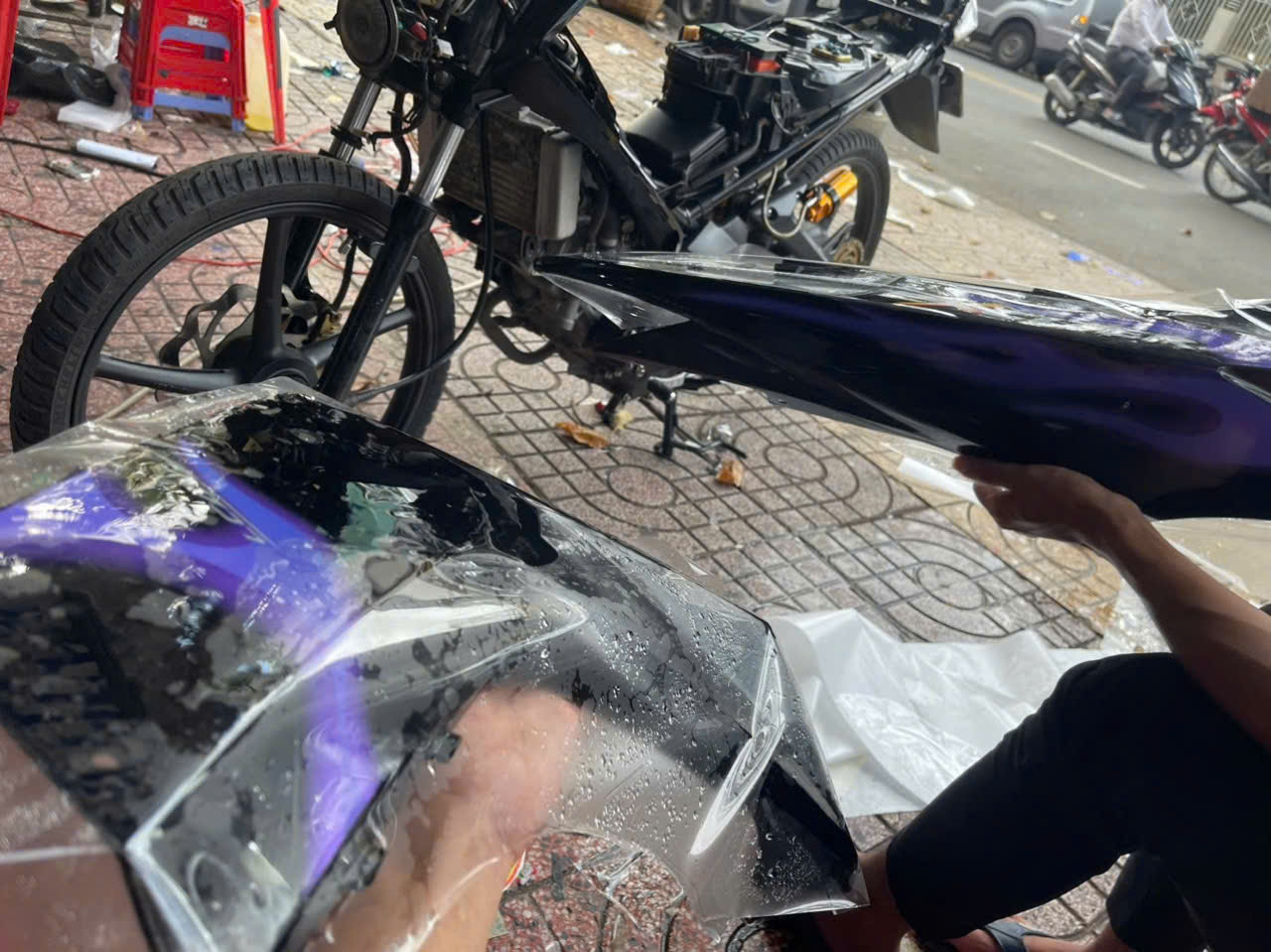 Exciter wrap full ppf x cao cấp tăng độ bóng bảo vệ sơn chống trầy xước ( khách hàng cần lưu ý ppf có rất nhiều loại có loại ppf còn rẻ hơn cả keo trong 3 lớp của wrapviet ạ )-wv274