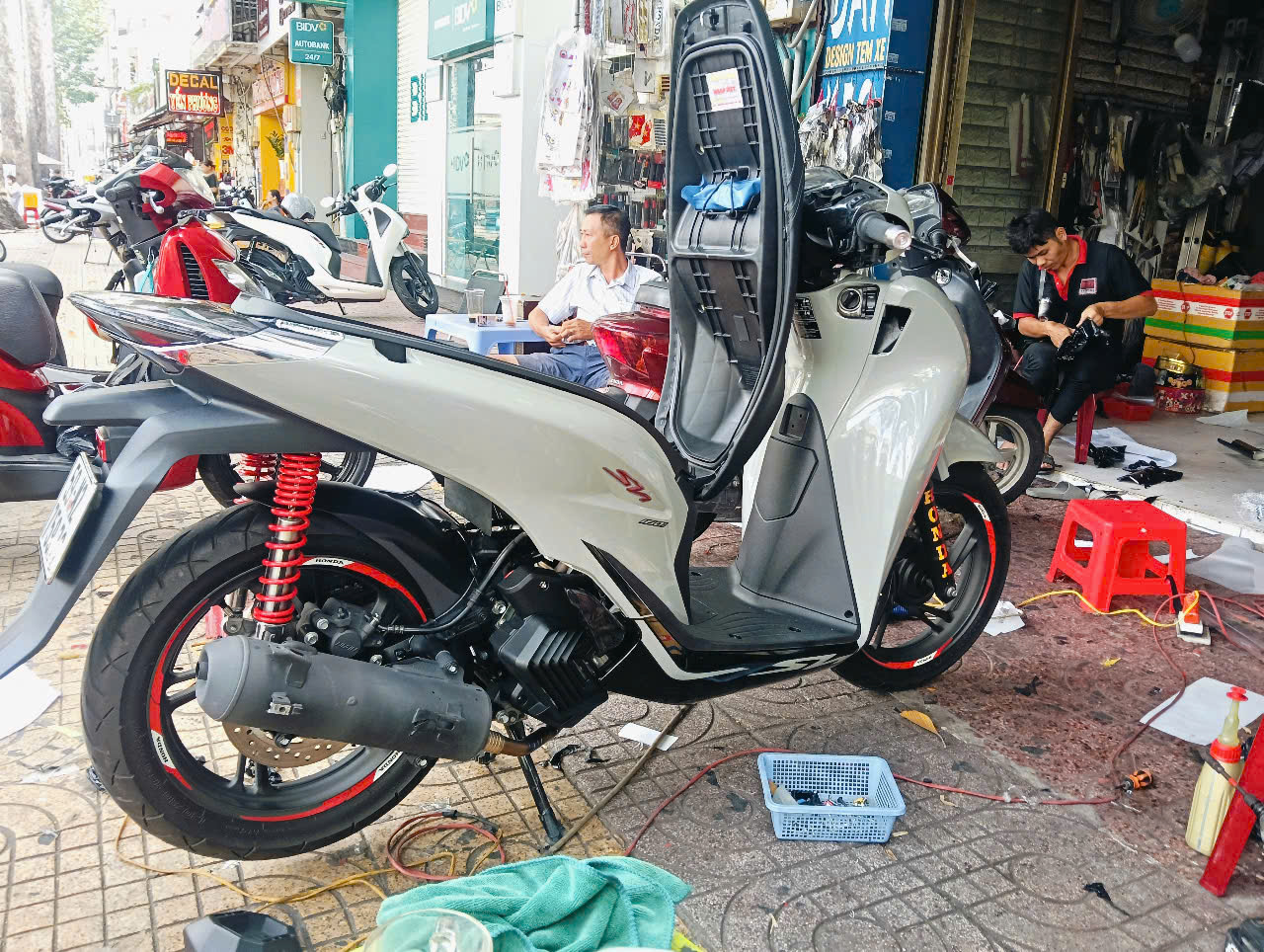 z6087069129660_50a804c0ea5bd8222e5cffbc634d74ac