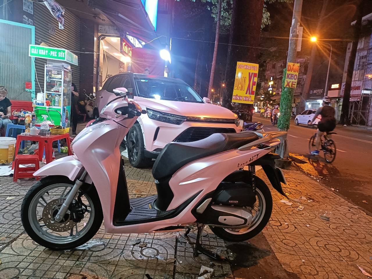 z4364730790112_71674dec85239bd56727c70adc66affa