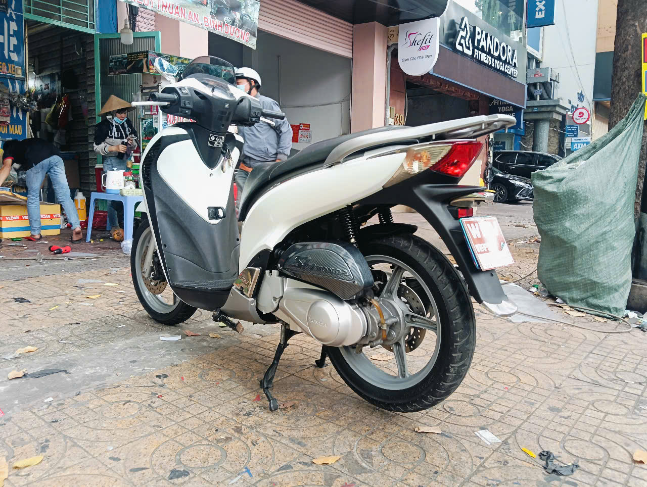 z6177679740326_9422017aca01a90eaa9815539119984f