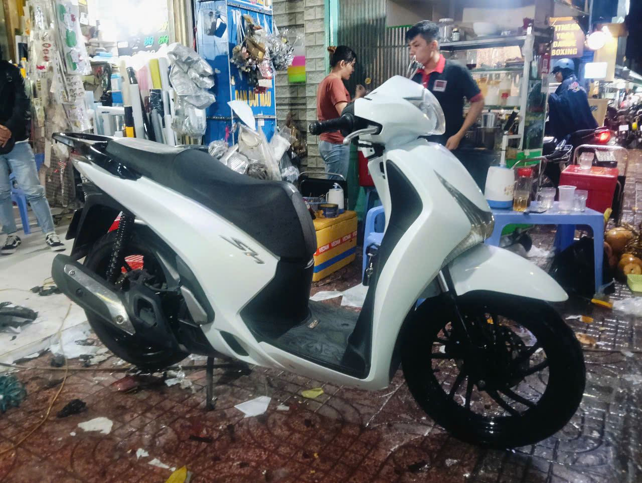 z6177679831393_dec58859e37854151ae78236c38eb452