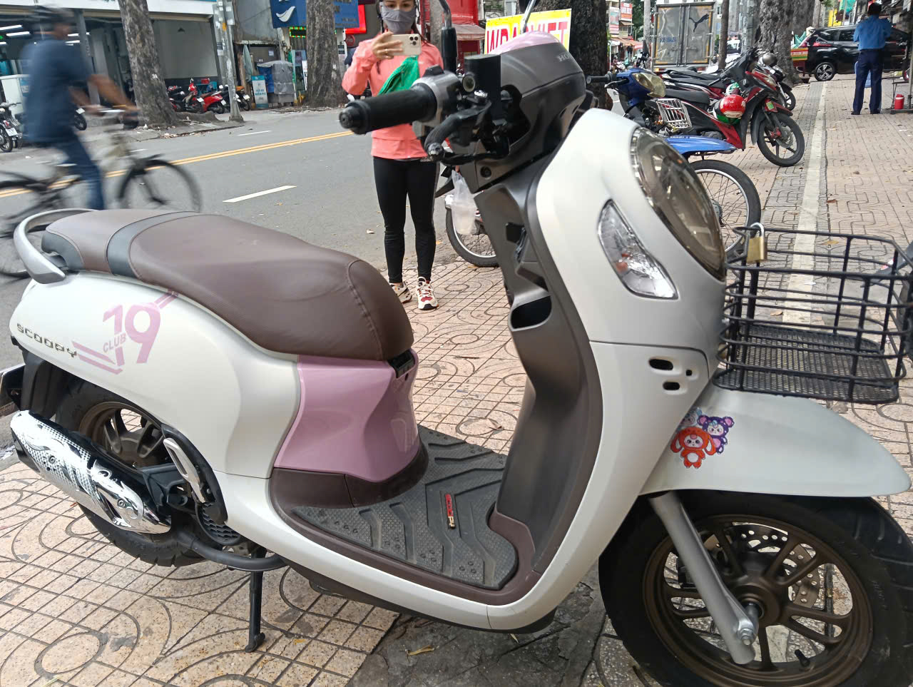 z7007595287937_b1871a28d1e3cc9dd85991f047bc7533
