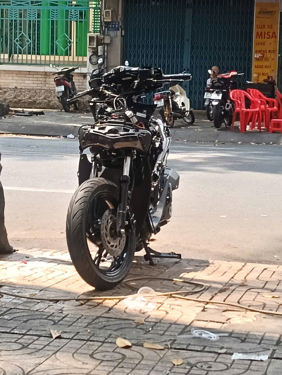 z7743870030967_25c6a2ff640524c61f6ca088223a177f