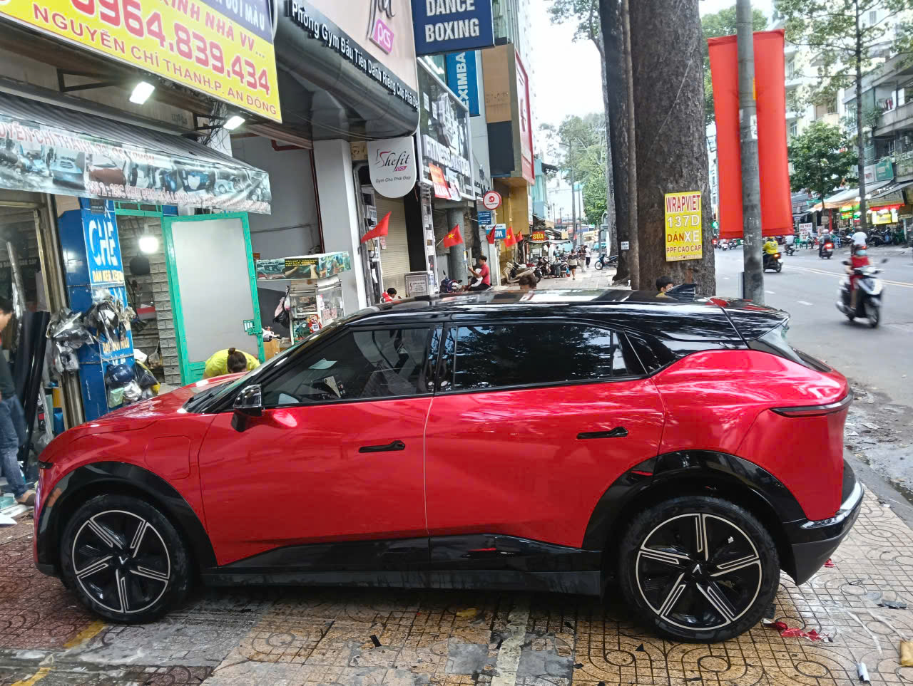 vf 7 wrap full đỏ phối đen siêu bóng full màu mới 2026 -wv595